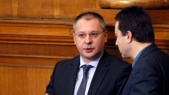Снимка: Левицата поиска поста на Найденов