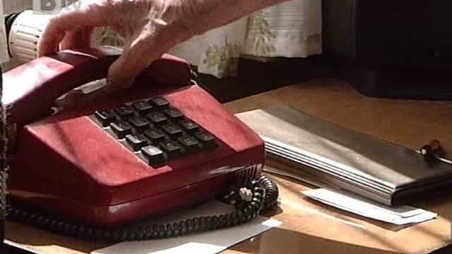 Снимка: Телефонните мошеници вече се представят за полицаи, които ловят измами по телефона