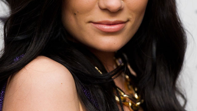 Снимка: Jessie J пише мемоари