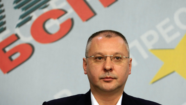 Снимка: БСП отменя тавана за пенсиониране на военнослужещи и връща придобивките им