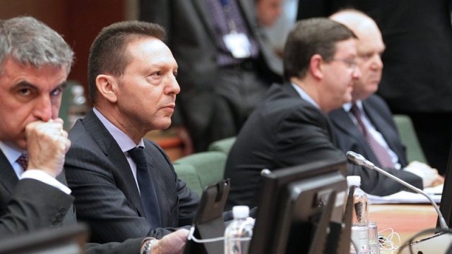 Снимка: Кипър склони да обложи депозитите над 100 000 евро срещу спасителния заем