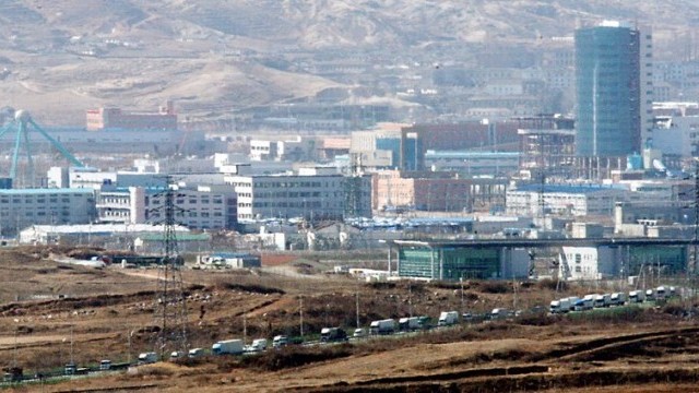 Снимка: КНДР пусна подводница, способна да носи балистични ракети