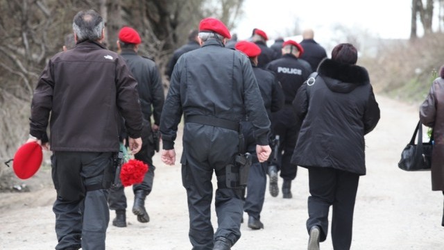 Снимка: Полицейски синдикат събира средства за пострадалите в Лясковец