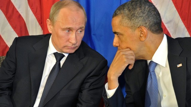 Снимка: Телефонен разговор Путин-Обама търси изход от кризата в Украйна