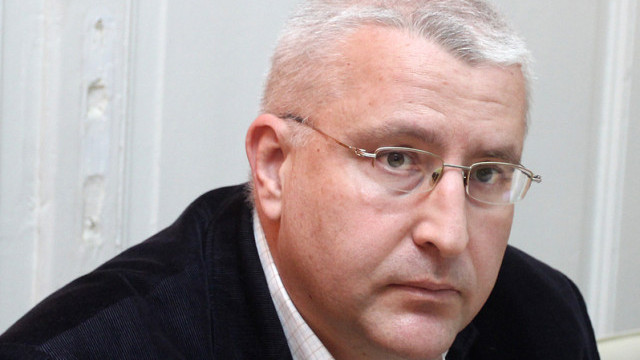Снимка: Критикувал Кунева преди година демократ, сега втори в листата след нея