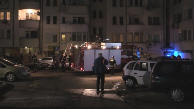 Снимка: Горя апартамент в 17-етажен блок в Бургас