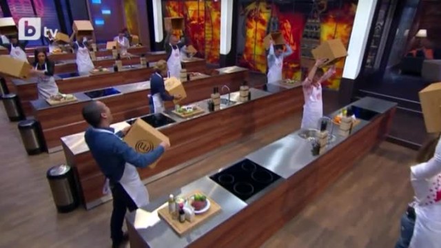 Какво се крие под първата кутия на 