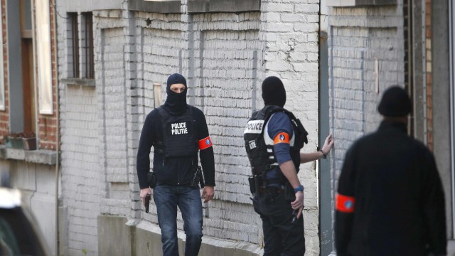 Снимка: Убитият терорист в Брюксел е имал най-малко двама съучастници