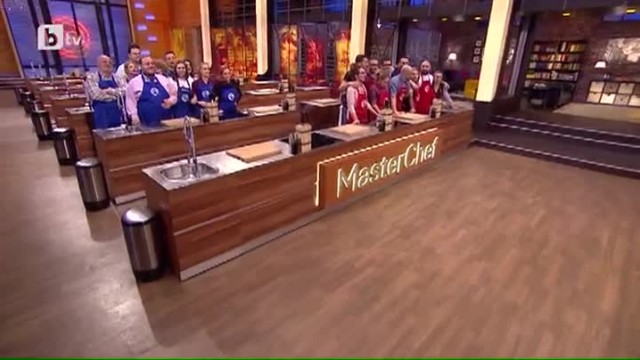 Победител в първата отборна игра е...