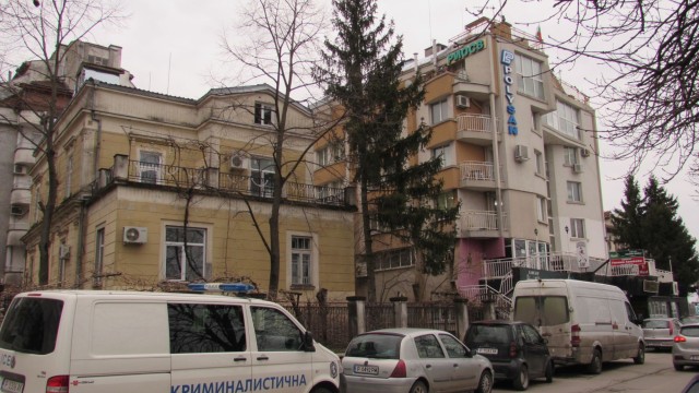 Снимка: ГДБОП атакува русенска рафинерия за данъчни престъпления