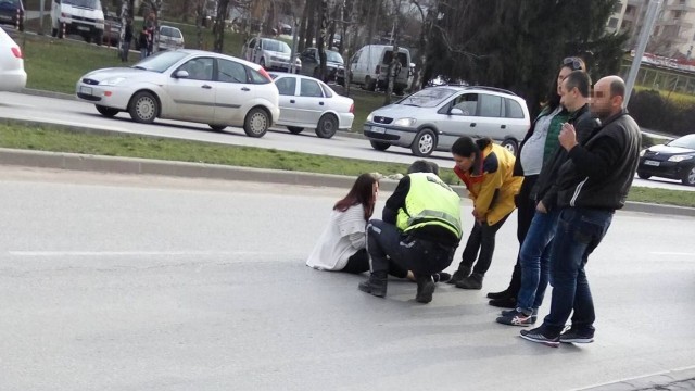 Снимка: Моторист беглец блъсна жена във Велико Търново