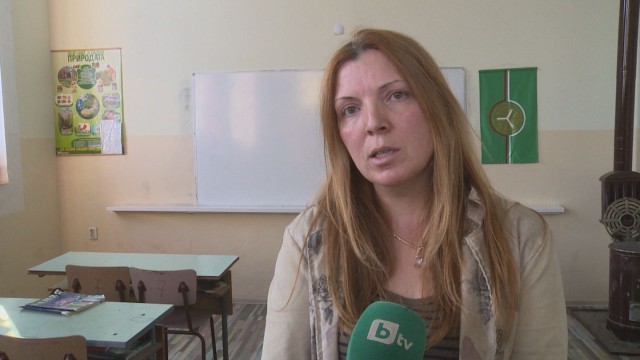 Снимка: Майка удари учителка в Меричлери