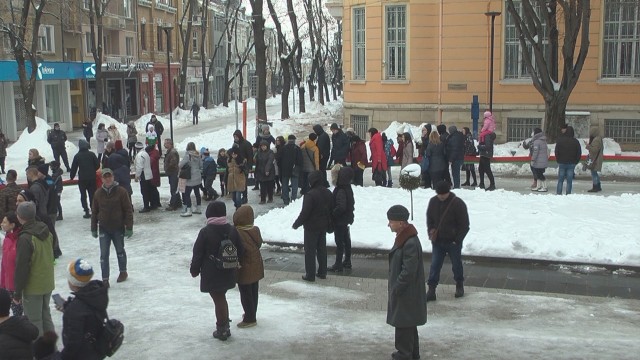 Снимка: Плевен отбеляза 3 март със 740-метрово знаме