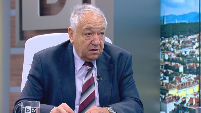 Снимка: Ген. Кирил Войнов: Към този момент няма проблем с язовирите