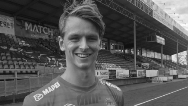 Снимка: 20-годишен футболист почина от инфекция