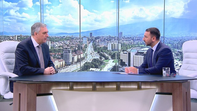 Снимка: Ивайло Калфин: Демографският процес е тревожен, но доскоро беше още по-тревожен