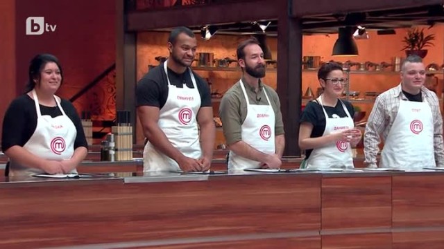 Chef Петър Михалчев преподава готвене с чук