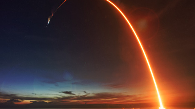 Снимка: Благодарение на SpaceX ще летим Лондон – Ню Йорк за 29 минути до 2030 г.