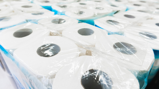 Снимка: На шега, но не съвсем: Калкулатор показва дали сте купили достатъчно тоалетна хартия