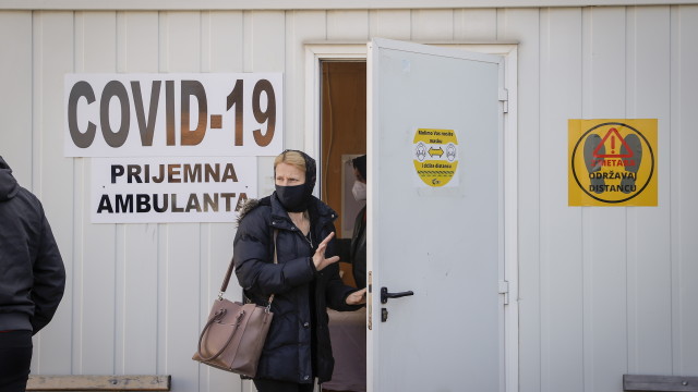Снимка: Заради COVID-19: В Сърбия младежите между 16 до 29 години с помощ от 100 евро 