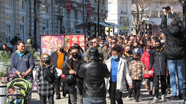 Снимка: Протест на танцовите школи в Русе срещу противоепидемична мярка