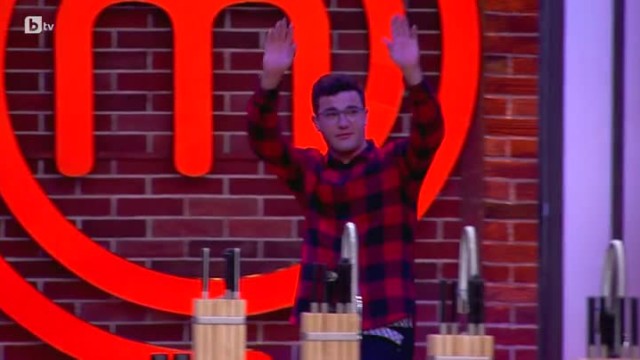Александър е най-малкият участник изобщо в MasterChef, стигнал до този етап