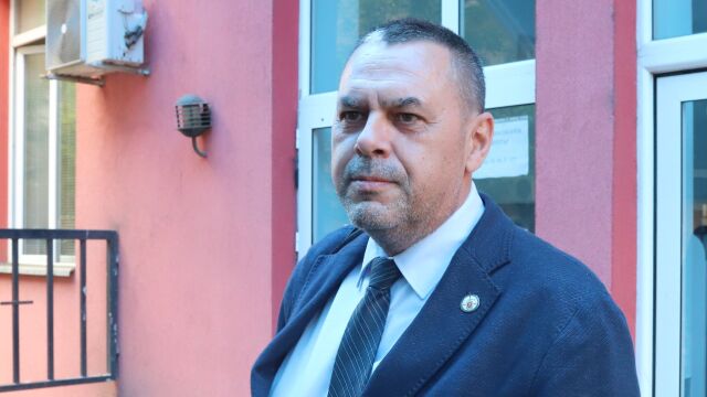 Снимка: Съдът върна на поста уволнен МВР шеф