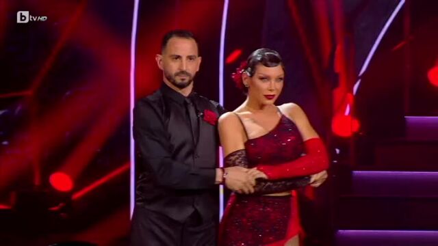 Снимка: Емануела с изпепеляващо танго в 