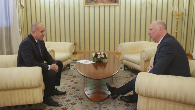 Снимка: Президентът започна срещи с потенциалните кандидати за служебен премиер