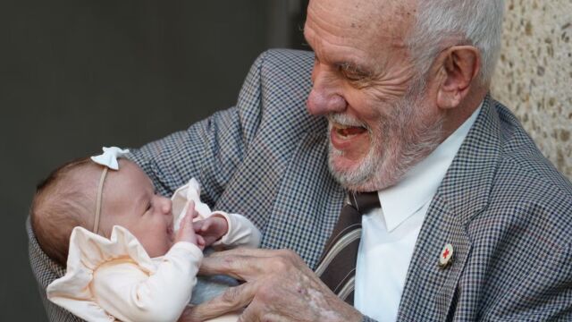 Джеймс Харисън австралийски кръводарител известен с това че е спасил