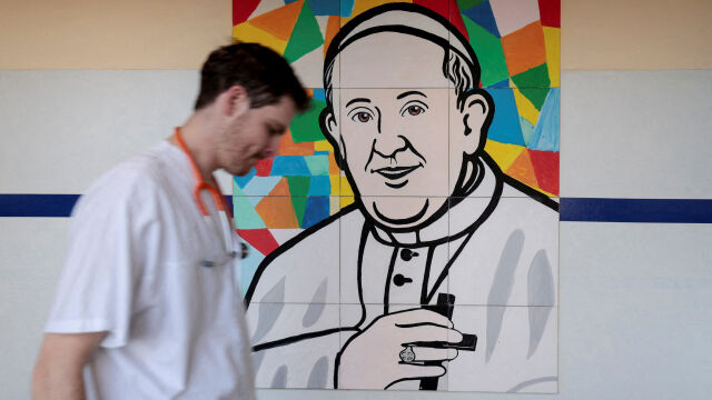 Папа Франциск си е починал добре през нощта съобщиха от