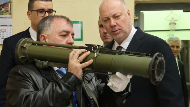 Министър председателят Росен Желязков посети производствената база на ВМЗ Сопот в Иганово