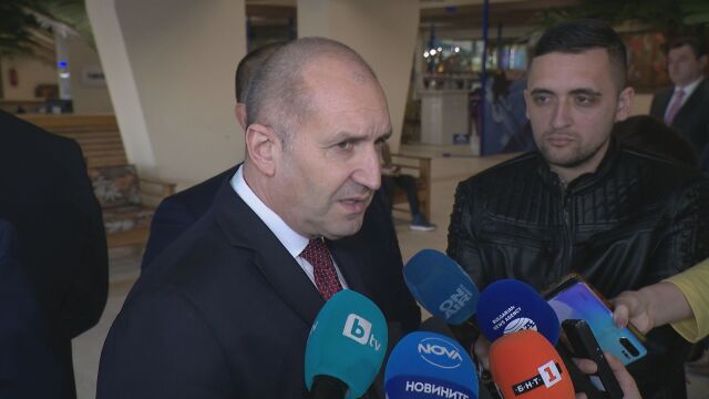 Вихри се някакъв ентусиазъм че виждате ли ще има 800