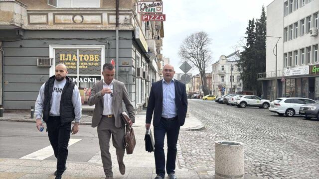 Окръжна прокуратура Стара Загора привлече като обвиняеми двамата полицаи заради смъртта