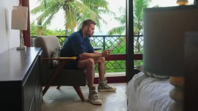 Снимка: Третият ерген Васил - една дама открадна сърцето му и получи бяла роза (ВИДЕО)