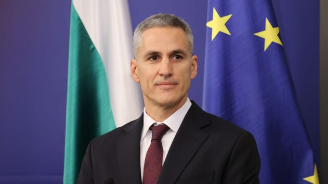 Снимка: Гюров: Ако се намирате в държава, която няма български консул, може потърсите помощ от консулските служби на друга държава от ЕС