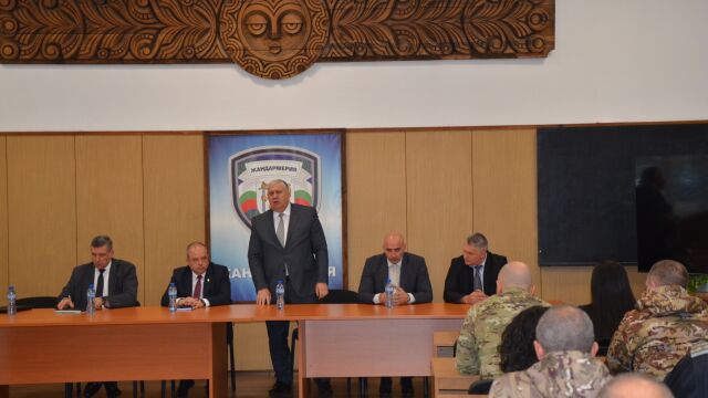 Снимка: Петър Антиев поема Жандармерията