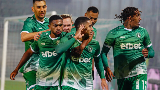 Снимка: Лудогорец отново удари Левски, скъси разликата на върха