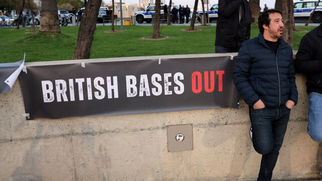 Снимка: Протест в Кипър с искане за премахване на британските военни бази на острова