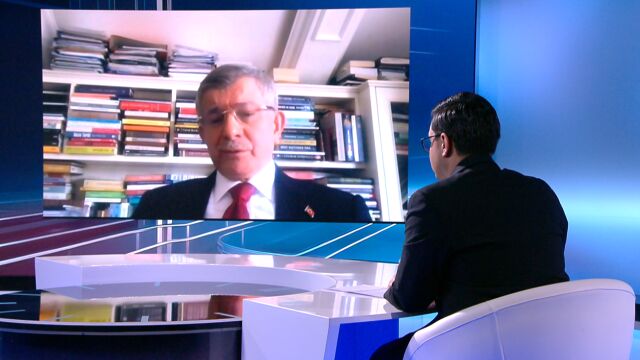 Ахмет Давутоглу пред Светослав Иванов: Светът навлиза в най-опасния период след Втората световна война
