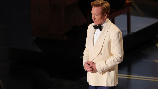 Снимка: Защо Шон Пен не присъства на церемонията по връчването на „Оскарите“? (ВИДЕО)