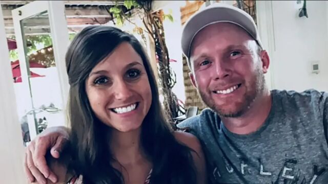 Снимка: Майка на три деца описа в книга скръбта по загубата на баща им… оказа се, че го е убила