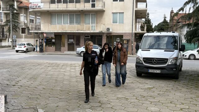 Районният съд наложи условни присъди на две ирански гражданки за опит за нелегално влизане у нас