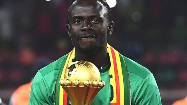 Снимка: Сенегал отвръща на удара!