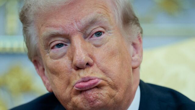 Снимка: Тръмп: В Иран на практика тече смяна на режима, бомбардировките ще продължат при провал на разговорите