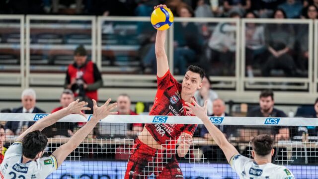 Снимка: Александър Николов отново MVP – Италия е в краката му!