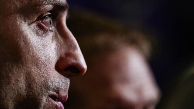 Вижте как Бербатов се движи с пистолет из София (ВИДЕО)