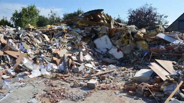 Снимка: Газова експлозия в Истанбул: Две сгради са се срутили