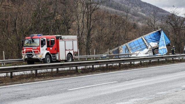 Снимка: Тир се обърна на АМ Тракия