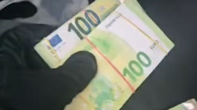 ГДБОП задържа четирима с фалшиви евро за над 500 000 при спецакция (ВИДЕО)